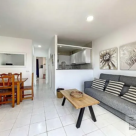호텔 Roca Fornells, En Ses Salines Con Piscina Ss22 4*